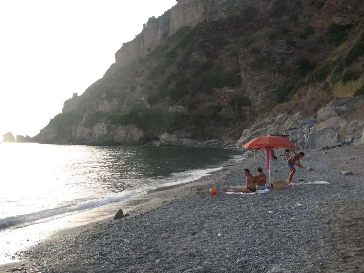 Azienda Agrituristica Le Terre Di San Leonardo Cetraro Exteriér fotografie